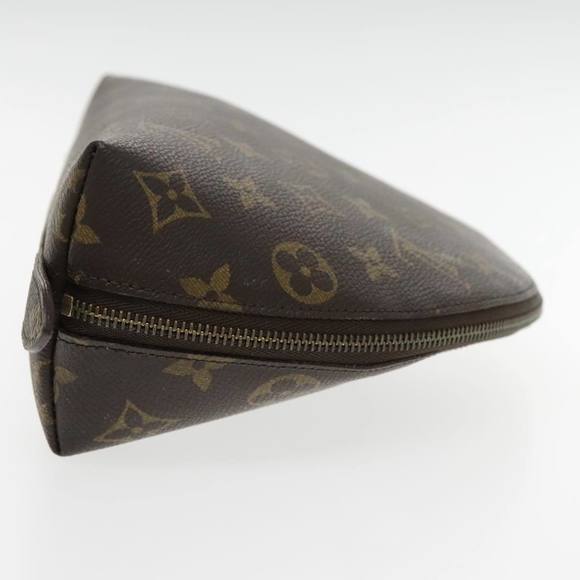 LOUIS VUITTON Monogram Trousse Demi Ronde Cosmetic Pouch M47520 LV Auth 94328 - Picture 4 of 16